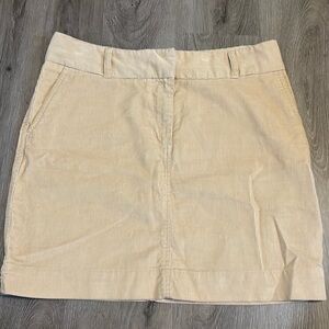 Vineyard Vines skirt . Size 6